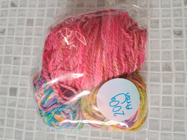 Scrap Scrappy Bundles Yarn DK Boucle 4ply Mohair Aran Chunky ready to ship